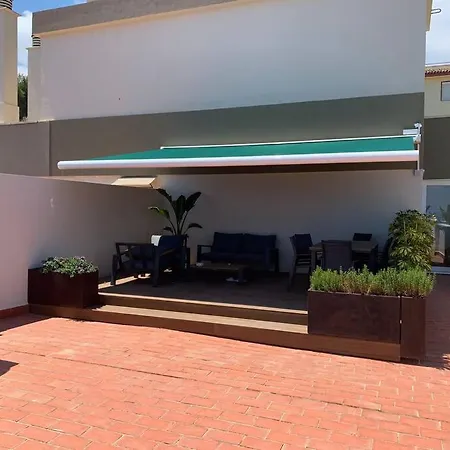 Volledig Vernieuwd Met Terras Van 80m2 Appartamento Torremolinos