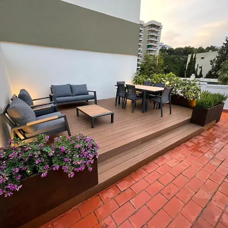 Lejlighed Volledig Vernieuwd Met Terras Van 80m2